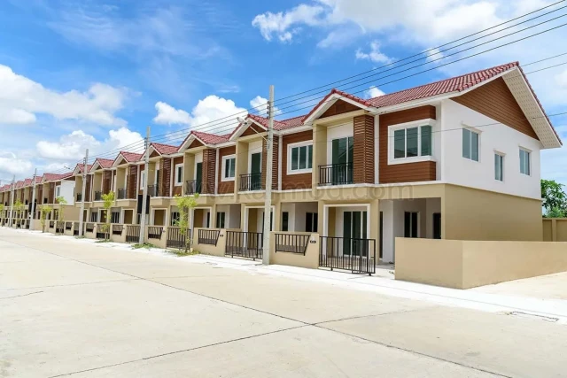“Why 70% of Sri Lankans Can’t Afford a 500 Sq Ft Home—and What Can Be Done”