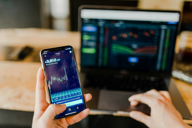 The Rise of Globe Residency REIT &amp; DAO‑Enabled Investment