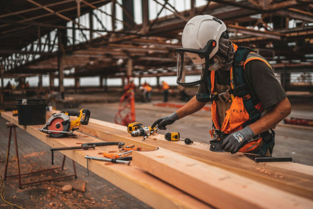 Prefabrication in Hybrid Construction: Advantages and Examples