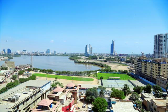 "Karachi’s +10% House Price Surge: What It Means For Low-Income Buyers"