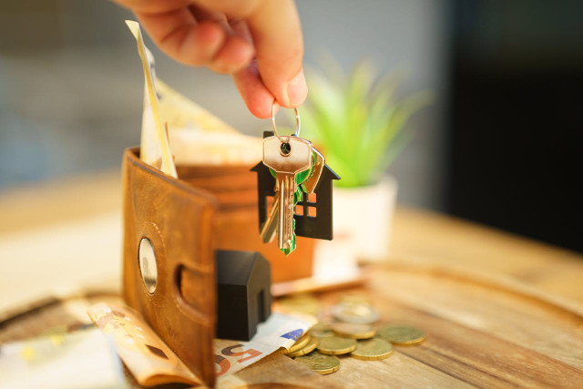 Exploring Non-Profit Organizations Offering Housing Grants