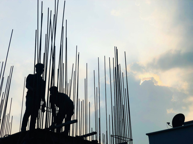 Land &amp; Labour Crises: How Rising Costs Are Pricing Out Buyers in Dhaka
