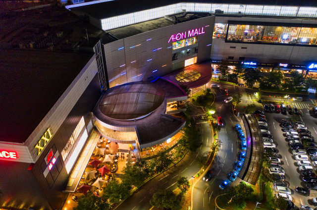 Nighttime Economy: How Cities Are Monetizing 24/7 Urbanization